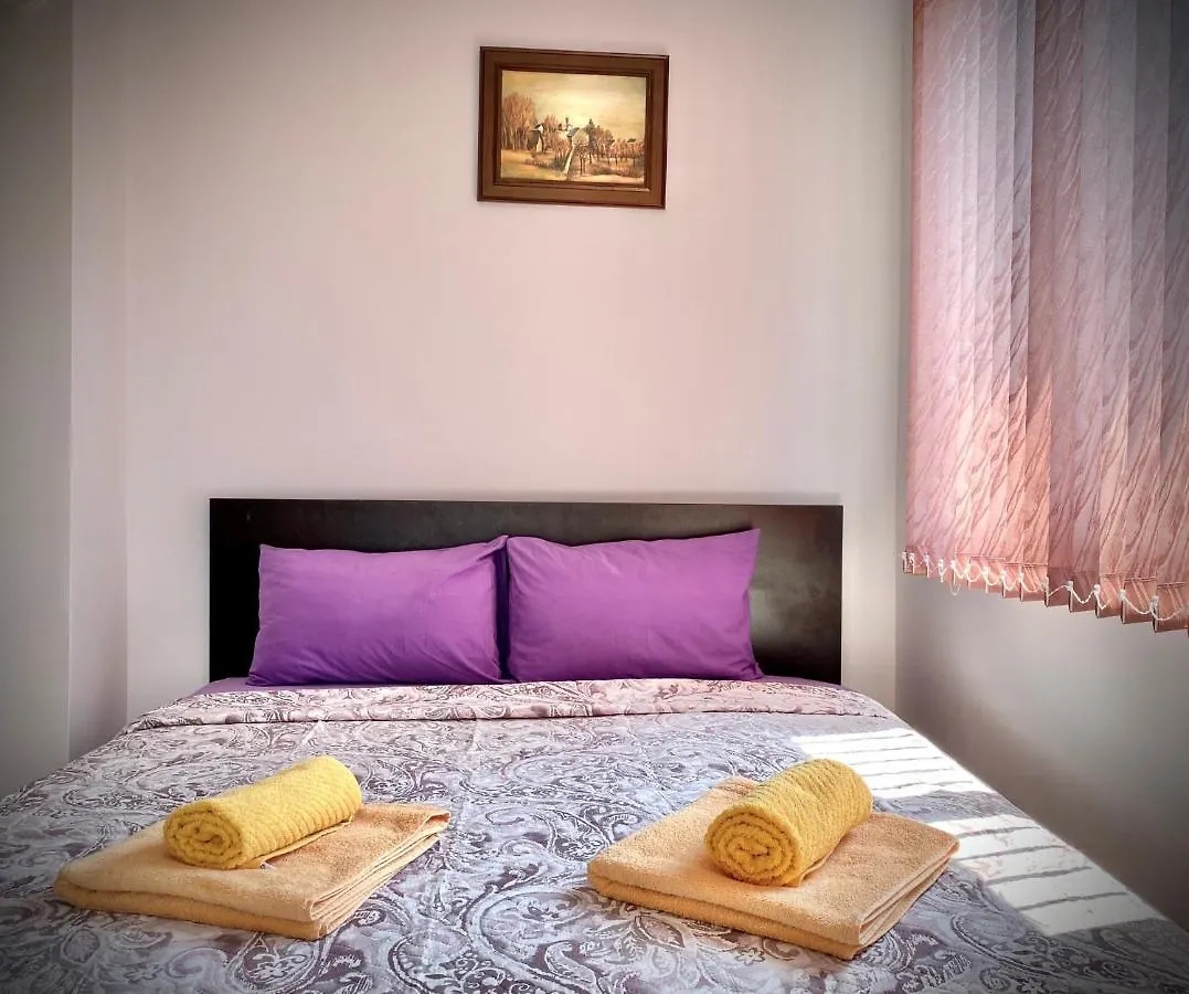 Bright Central Studio For 4 In بورغاس بلغاريا